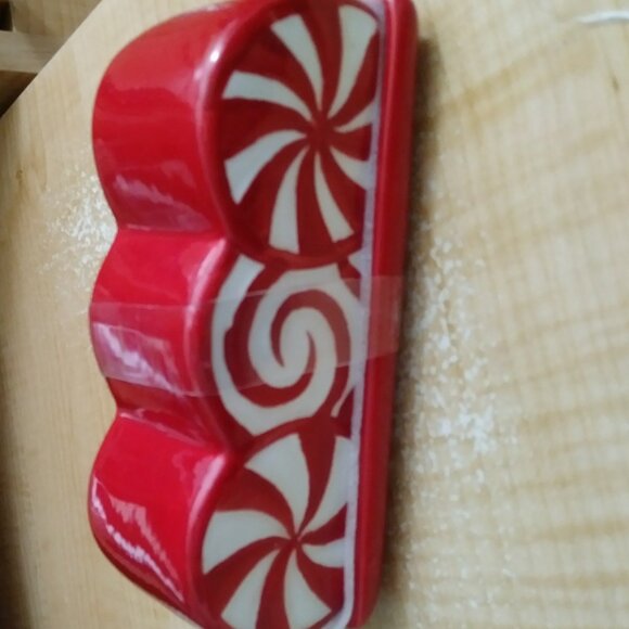 Merry & Bright Christmas Gift-Inspired Ceramic Butter Dish - Picture 8 of 12